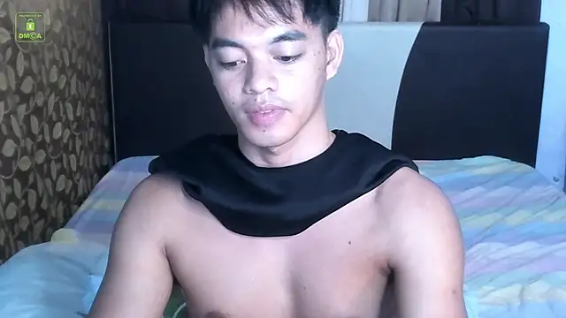 Crazyasiancum1 live cam on StripChat