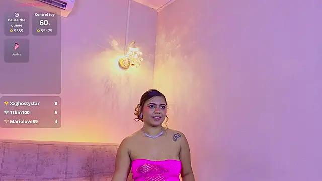 BELLA_TENTATION_CR live cam on StripChat