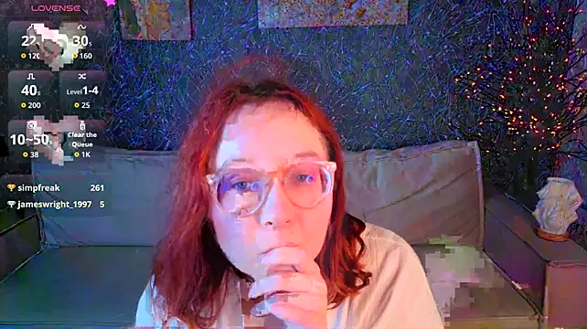 Aleks-casterrr live cam on StripChat