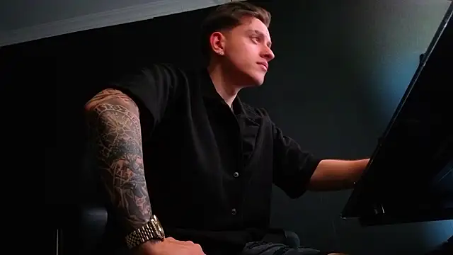 FelixStarkk live sex cam