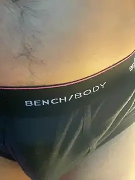 xshyboyx live cam on StripChat