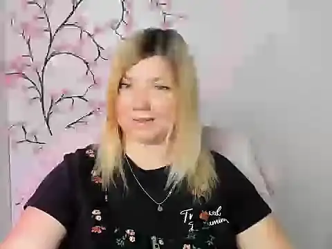 Lola_moree live cam on StripChat