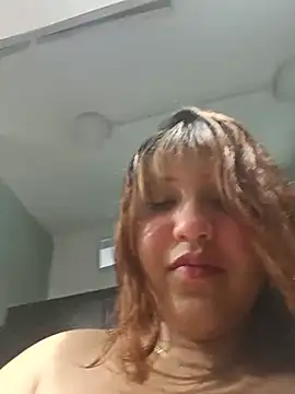VanessaLanz live cam on StripChat