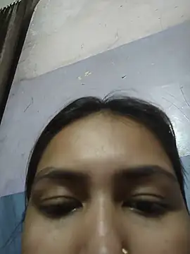 sanu_07 live cam on StripChat