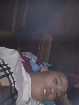 jerry-xx live cam on StripChat
