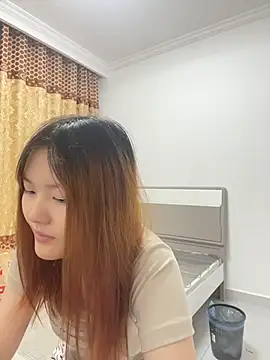 xiaolin2333 live cam on StripChat