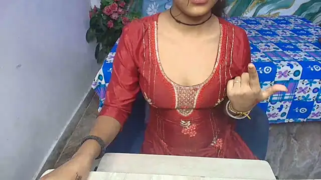medowrainn live cam on StripChat