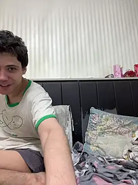 bodysex0 live cam on StripChat