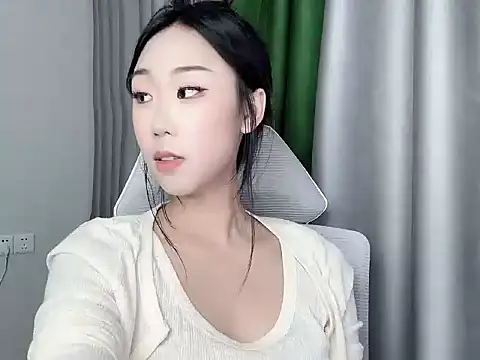 diudiu622 live cam on StripChat