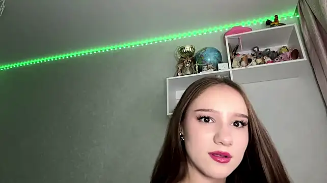 DonetteAlaya live cam on StripChat