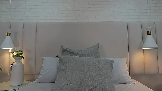 GabyJones_ live cam on StripChat