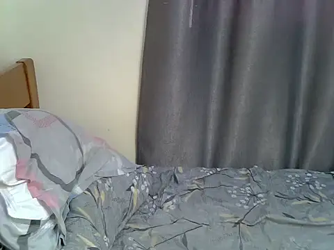 sexxyiris live cam on StripChat