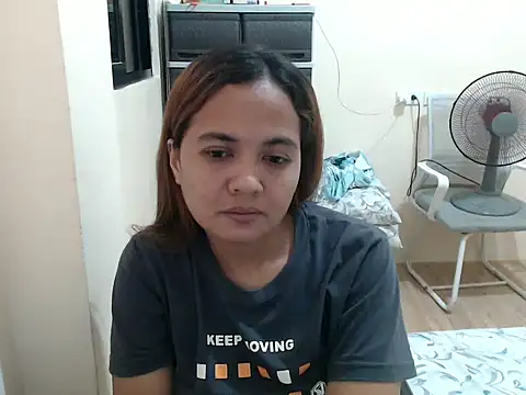 xTheLastVIRGINx live cam on StripChat