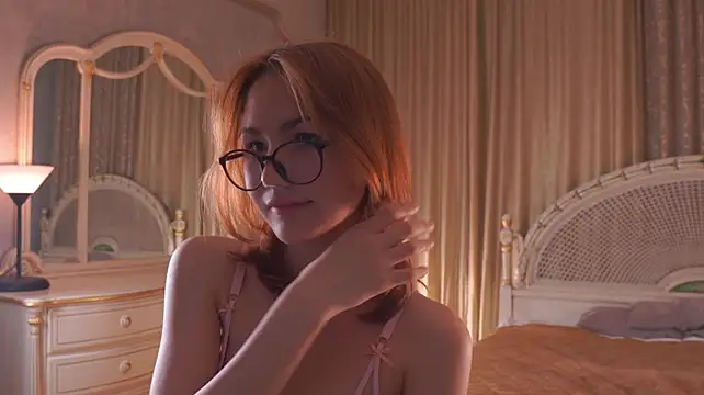 FrediaPfeiff live cam on StripChat