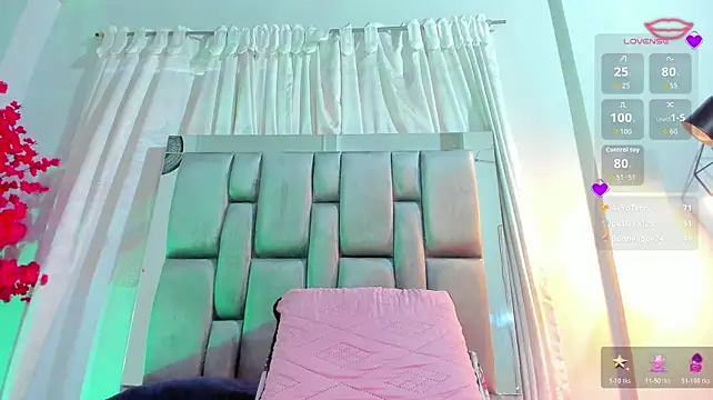 milfhorny_69 live cam on StripChat