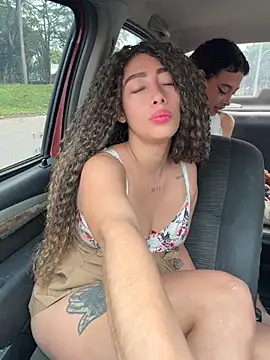 roxyrougee live cam on StripChat