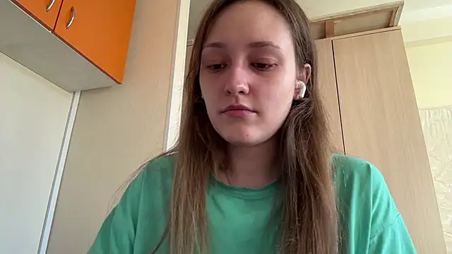 ShereeRepetowski live cam on StripChat