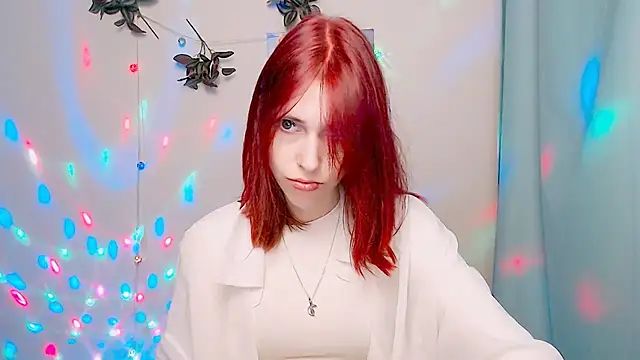 GuessMe___ live cam on StripChat