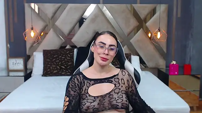 MartinaaFit live cam on StripChat
