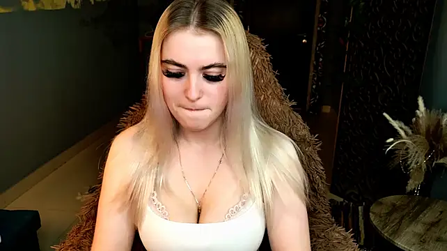 Stef_Nicks live cam on StripChat