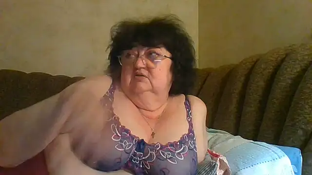 MilaSky5303 live cam on StripChat