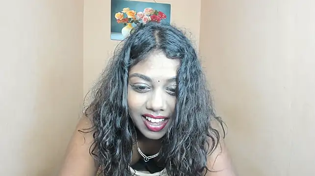FOXY_LUNA live cam on StripChat