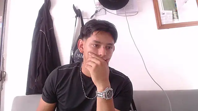 Hiroshi_Shen live cam on StripChat