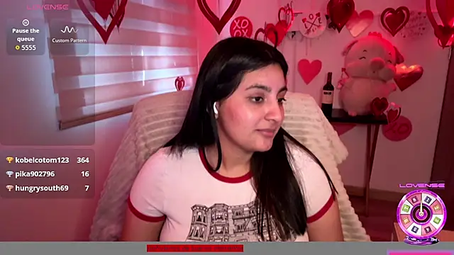 cloe_small live cam on StripChat