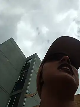 Domekaqueen1 live sex cam