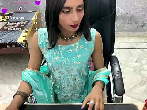 LuvLayla live sex cam