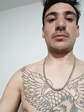 Leooo1722 live cam on StripChat