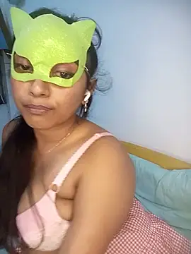 sldoni live cam on StripChat