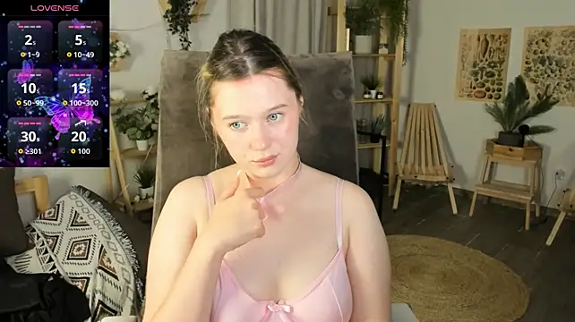 CelestineMauriac live cam on StripChat
