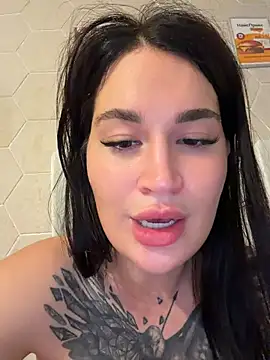 TattooGirlAlia live cam on StripChat