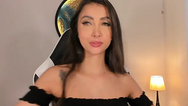 Megannwilliams live cam on StripChat