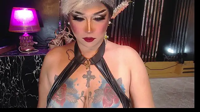 trandomsts9inchellcock live cam on StripChat