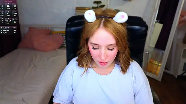 AliceTrenton live sex cam