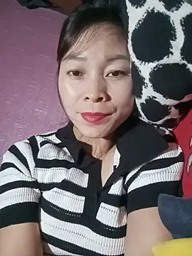 Weygt_thest live cam on StripChat