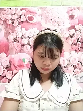 Xuka_lyss live cam on StripChat