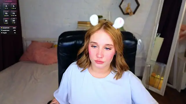 AliceTrenton live sex cam