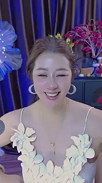 xiaoming8866 live cam on StripChat