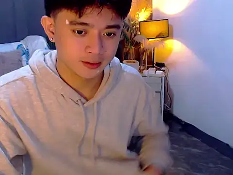 NautyBoyBrazeen_143 live cam on StripChat