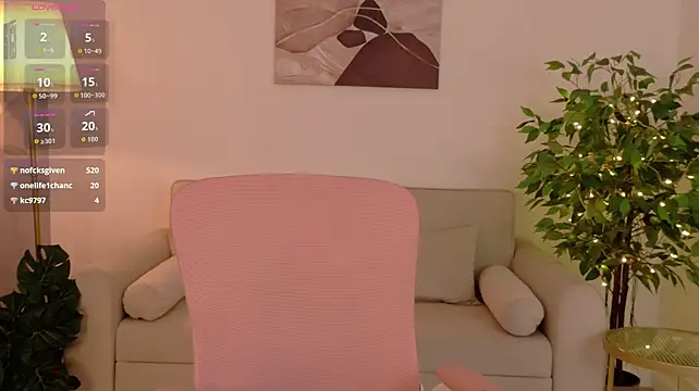 milaleoneli live cam on StripChat