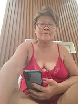 Sunflower1956 live cam on StripChat