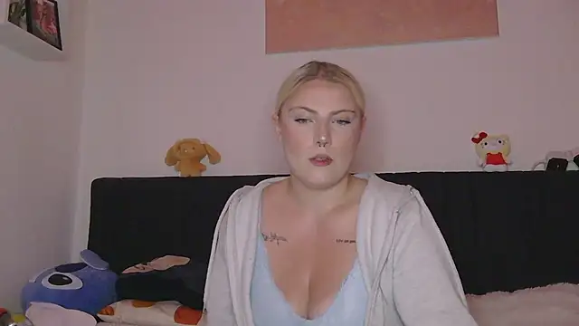 josi-420 live cam on StripChat
