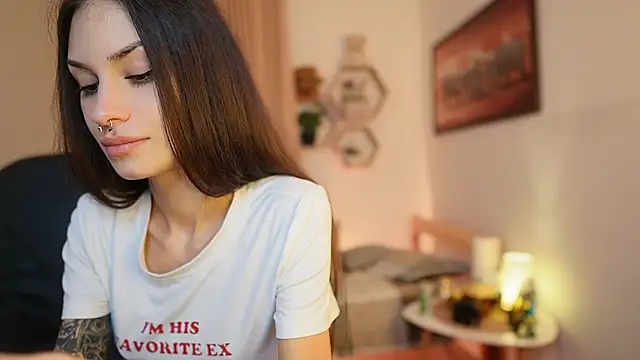 Aprill_Grey live cam on StripChat