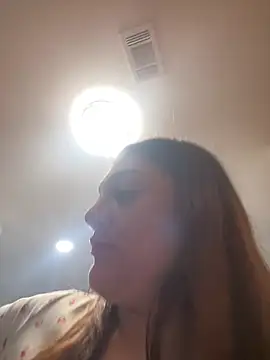 treasurebabii live cam on StripChat