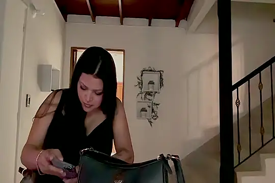 MarcellaGriffin live cam on StripChat