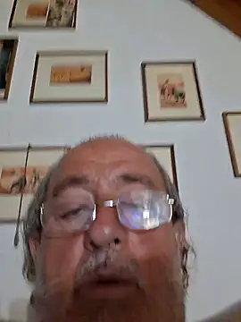 Rikjjones live cam on StripChat