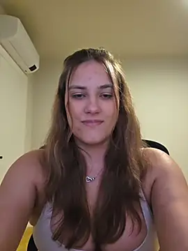 MiaRides19 live cam on StripChat